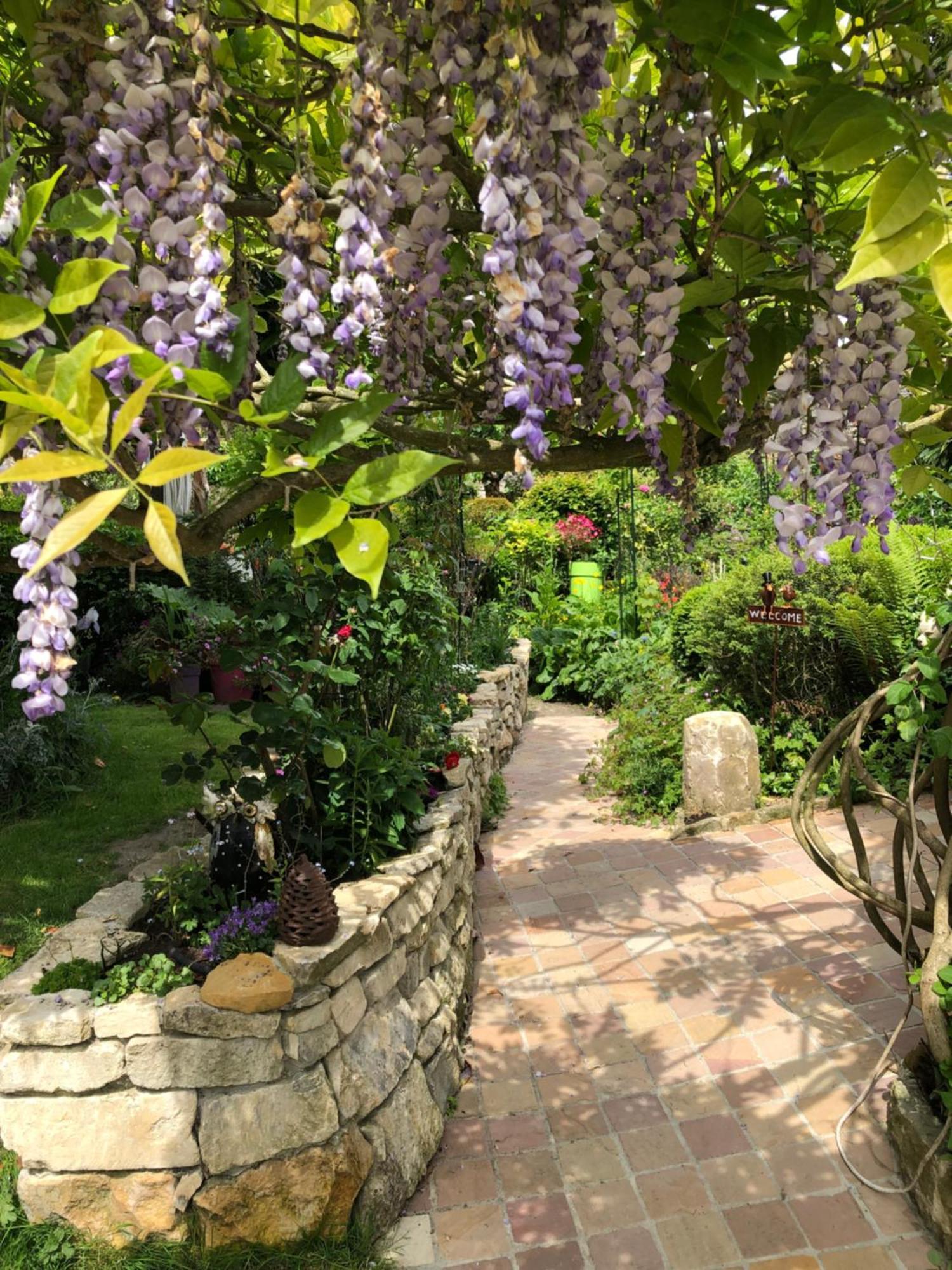 באיו Aggarthi Bed And Breakfast מראה חיצוני תמונה